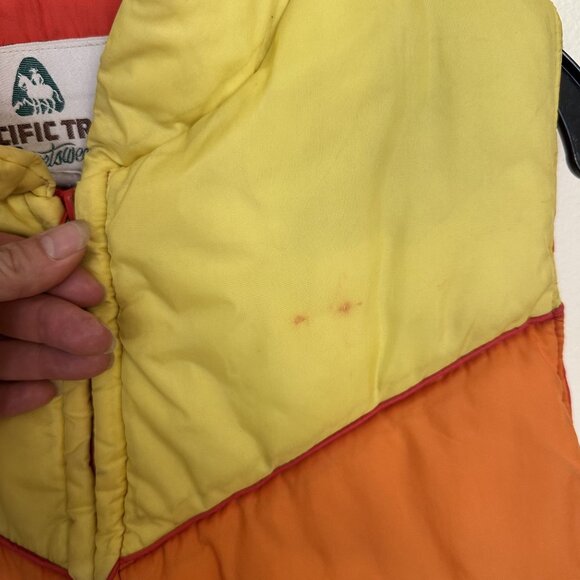 Vtg Chevron Colorblock Puffer Vest Red Orange Yellow Insulated Retro 70s Small - Picture 9 of 11